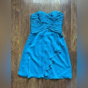 Strapless Formal Dress Ruffle Hem
Women’s Size 6 Prom Wedding Bridesmaid